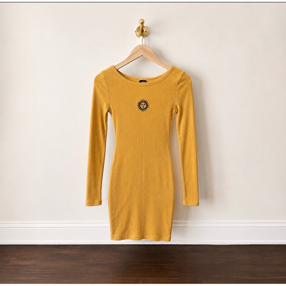 Wild Fable Mustard Yellow Ribbed Long Sleeve Sun Graphic Mini Dress Small